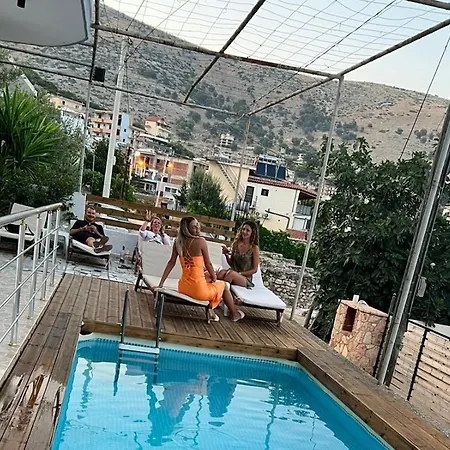 Apartments Sadiku With Swimming Pool & Jacuzzi Apartment