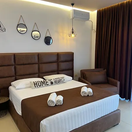 Sadiku With Swimming Pool & Jacuzzi Saranda