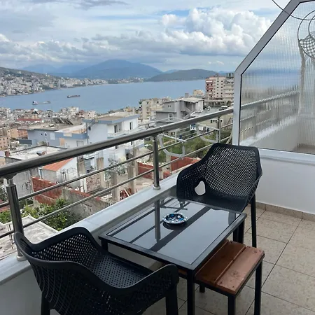 Sadiku With Swimming Pool & Jacuzzi Daire