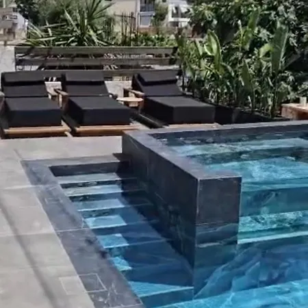 Sadiku With Swimming Pool & Jacuzzi 公寓 Sarandë
