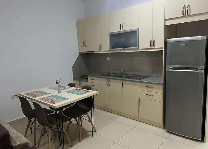 公寓 Sadiku With Sea View *