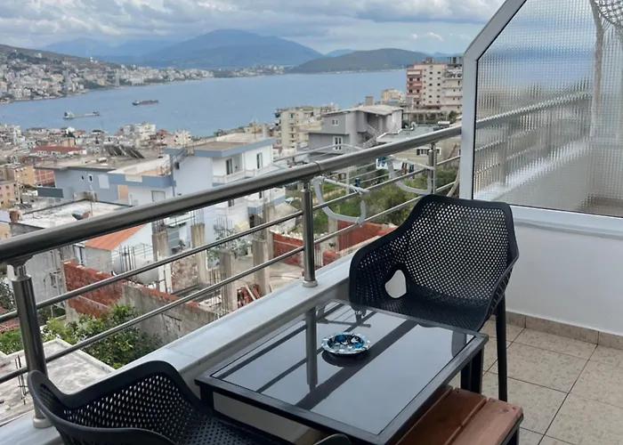 Sadiku With Sea View 公寓