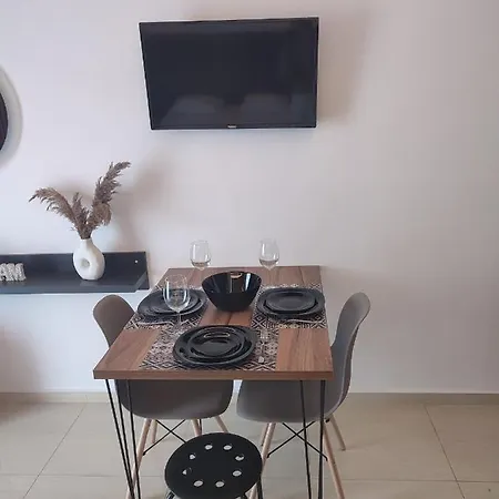 Sadiku With Sea View *