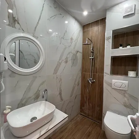 Sadiku With Sea View *