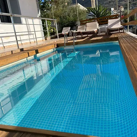 Sadiku With Sea View Apartment *