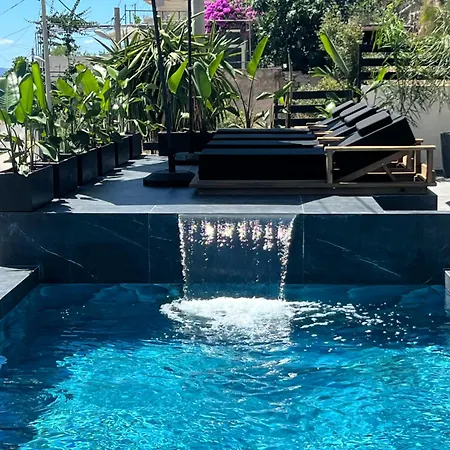 Sadiku With Swimming Pool & Jacuzzi * ساراندا