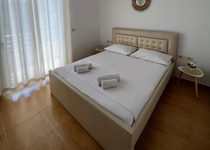 Apartament Apartments Sadiku With Swimming Pool & Jacuzzi Saranda
